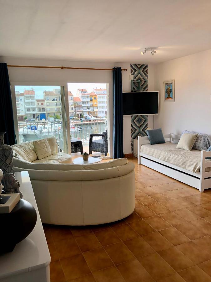 Appartement 80 M2,Port Rhodes D-2 Chambres, Terrasse Panoramique, Vue Sur Le Canal Principal D'Empuriabrava Exterior photo