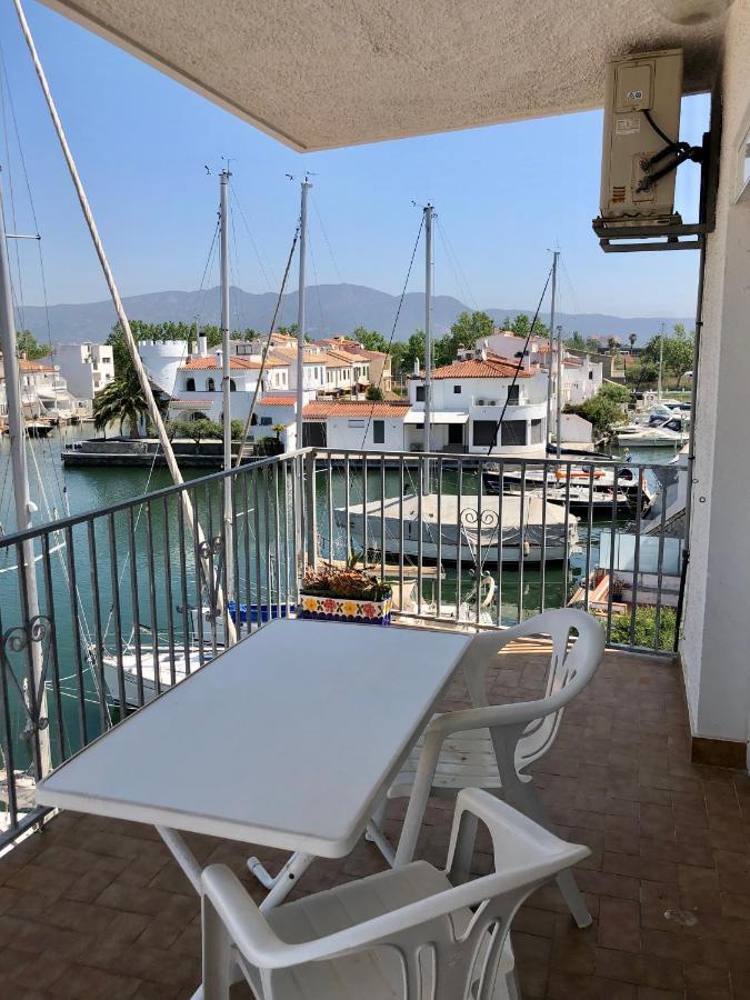 Appartement 80 M2,Port Rhodes D-2 Chambres, Terrasse Panoramique, Vue Sur Le Canal Principal D'Empuriabrava Exterior photo