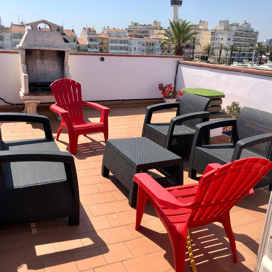 Appartement 80 M2,Port Rhodes D-2 Chambres, Terrasse Panoramique, Vue Sur Le Canal Principal D'Empuriabrava Exterior photo